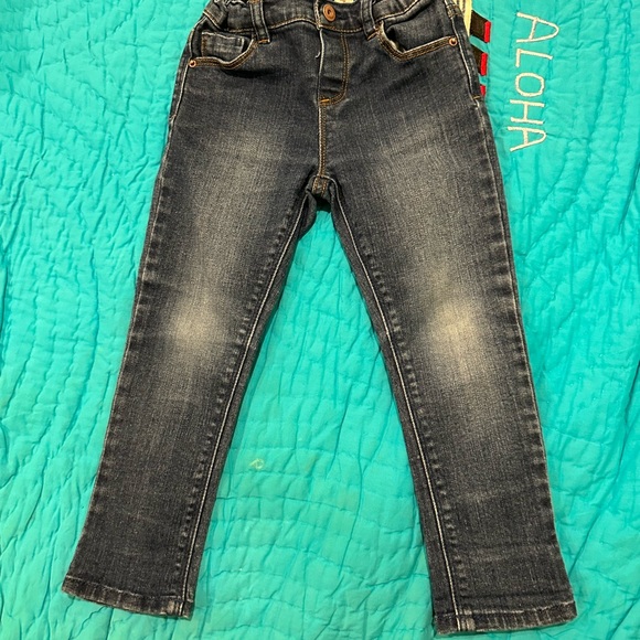 Zara baby jeans outfit. Size 12/ 18. / 2/3 year Mint condition.  Non smoker - Picture 3 of 16